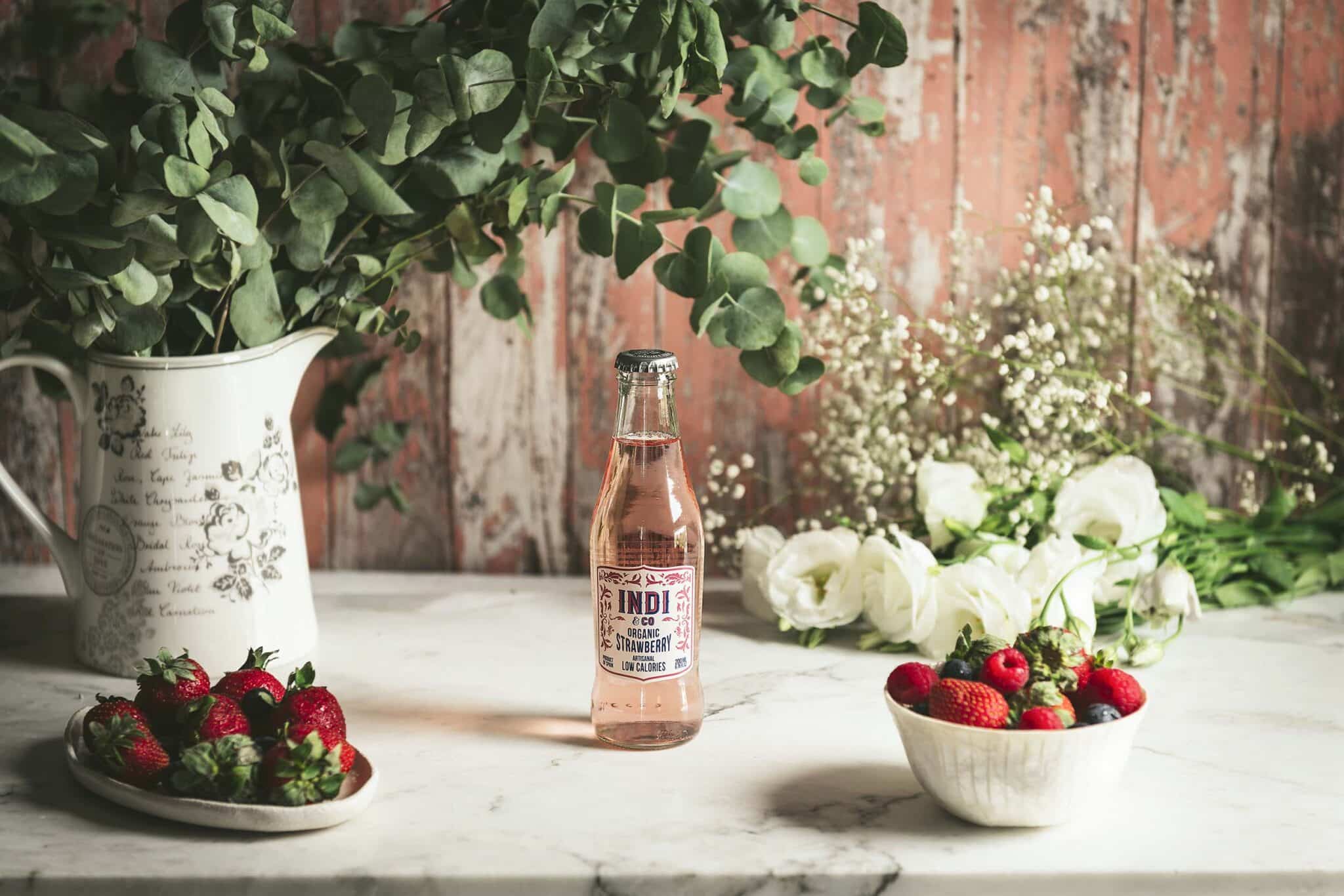 Indi Organic Strawberry botella